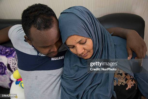 Female Nasro Nasro Photos and Premium High Res Pictures - Getty Images