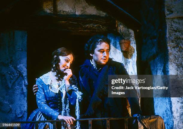 Canadian soprano Teresa Stratas and Spanish tenor Jose Carreras perform at the final dress rehearsal prior to the premiere of the Metropolitan...