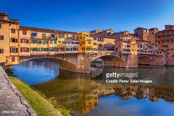 ponte vecchio in florence - river arno stock pictures, royalty-free photos & images