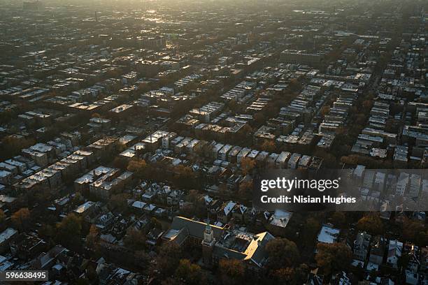 aerial of suburb north of chicago, il - cook county illinois fotografías e imágenes de stock