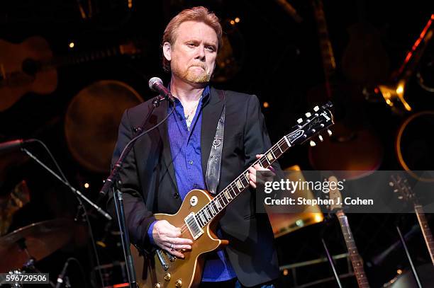 Lee Roy Parnell of Guitar Army performs at The Bombard Theater on August 27, 2016 in Louisville, Kentucky.