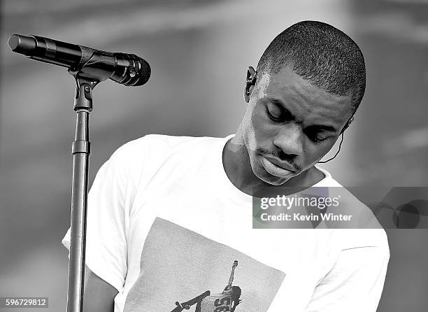 Vince Staples Rapper 1,140 Rapper Vince Photos & High Res Pictures - Getty Images