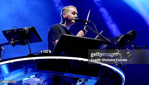 Guy Lawrence of Disclosure perfoms at Leeds Festival at Bramham Park on August 27, 2016 in Leeds, England.