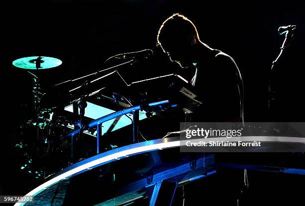 Howard Lawrence of Disclosure perfoms at Leeds Festival at Bramham Park on August 27, 2016 in Leeds, England.