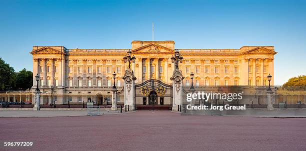 buckingham palace - buckingham palace foto e immagini stock