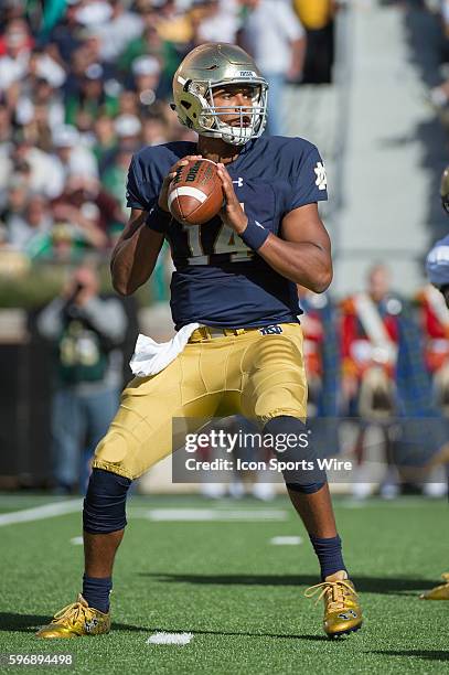 Notre Dame Fighting Irish quarterback DeShone Kizer in action during a game between the Notre Dame Fighting Irish and the Georgia Tech Yellow...