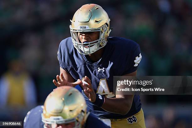 Notre Dame Fighting Irish quarterback DeShone Kizer in action during a game between the Notre Dame Fighting Irish and the Georgia Tech Yellow...