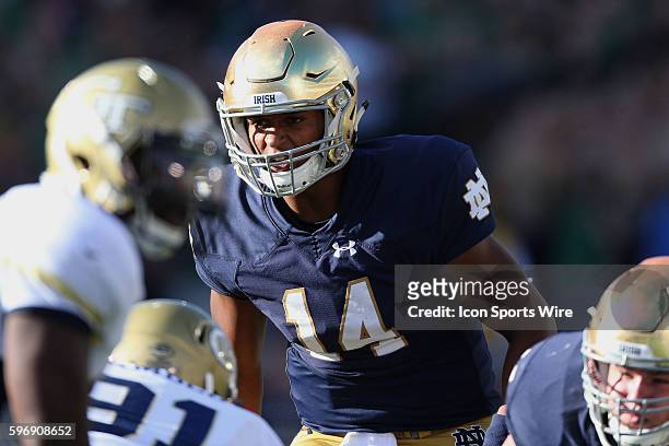 Notre Dame Fighting Irish quarterback DeShone Kizer in action during a game between the Notre Dame Fighting Irish and the Georgia Tech Yellow...