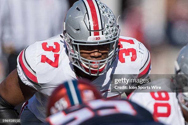 Ohio State Buckeyes linebacker Joshua Perry in action during a Big Ten football game between the Illinois Fighting Illini and the Ohio State Buckeyes...