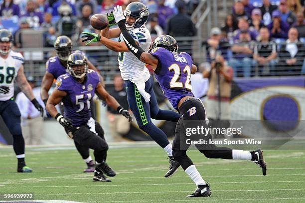 Seattle Seahawks wide receiver Jermaine Kearse cannot make the catch on a pass against Baltimore Ravens cornerback Jimmy Smith at M&T Bank Stadium,...