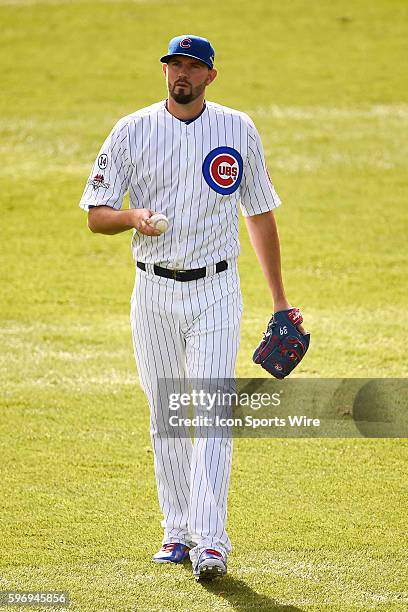Chicago Cubs starting pitcher Jason Hammel prior to pitching in game 4, of the NLDS, in a game between the St Louis Cardinals, and the Chicago Cubs,...