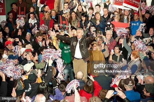 Republican presidential candidate Jon Huntsman a NH primary election eve rally with his wife Mary Kaye Huntsman at Exeter Town Hall in Exeter, NH on...