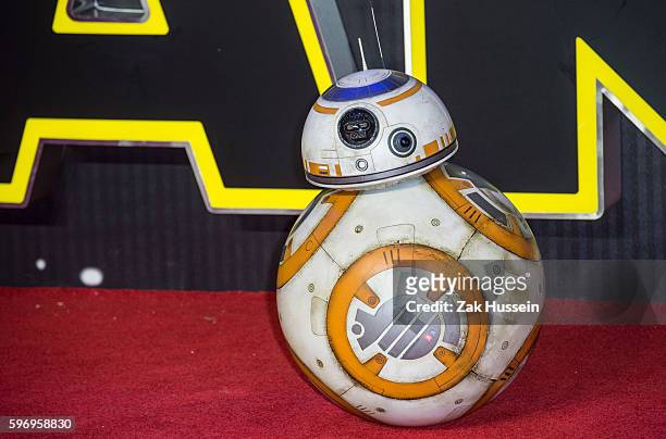 Arriving at the European premiere of "Star Wars - The Force Awakens" in Leicester Square, London