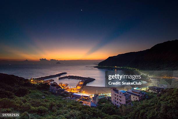 waimushan coast at dawn - keelung stock pictures, royalty-free photos & images