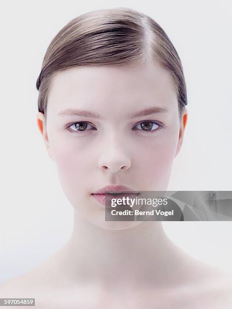 beauty - side parting stock pictures, royalty-free photos & images