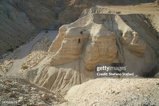 israel, caves of qumran in the judean desert - qumran stock pictures, royalty-free photos & images