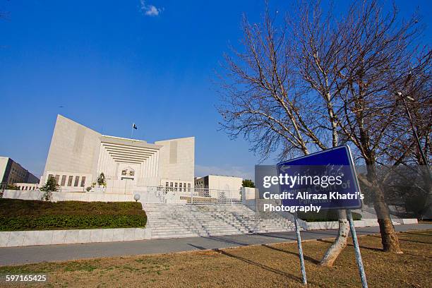 supreme court of pakistan - supreme court stock pictures, royalty-free photos & images