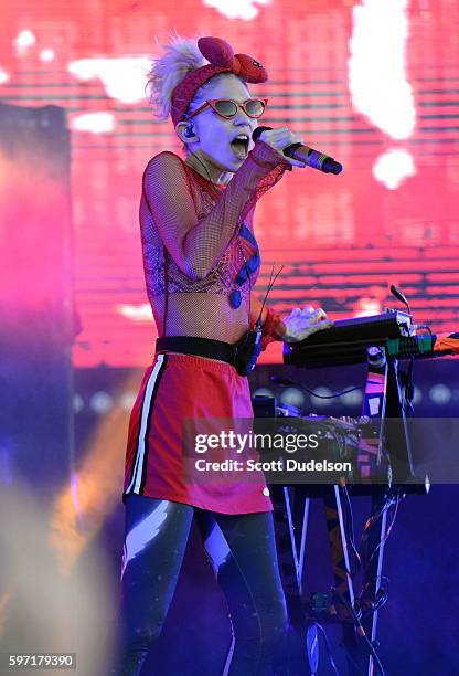 Grymes Grimes (Musician) Photos and Premium High Res Pictures - Getty Images