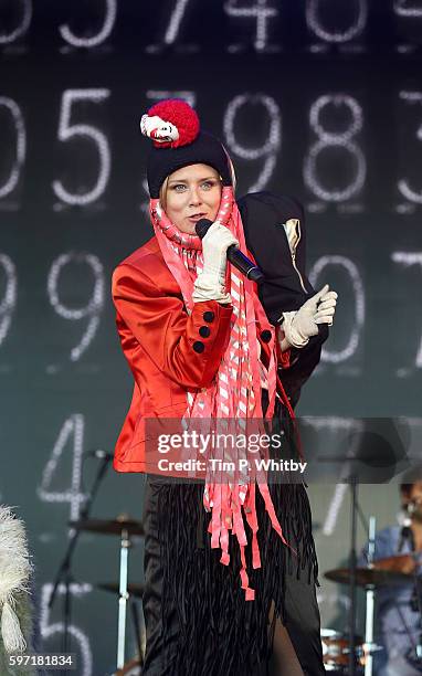 Roisin Murphy performs on the main stage on day three during The Big Feastival at Alex James' Farm on August 28, 2016 in Kingham, Oxfordshire.