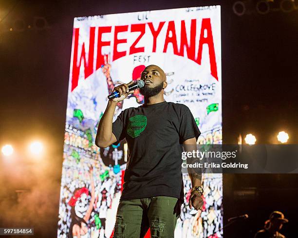 Comedian Mario Pleasant performs during Lil Weezyana at Champions Square on August 27, 2016 in New Orleans, Louisiana.