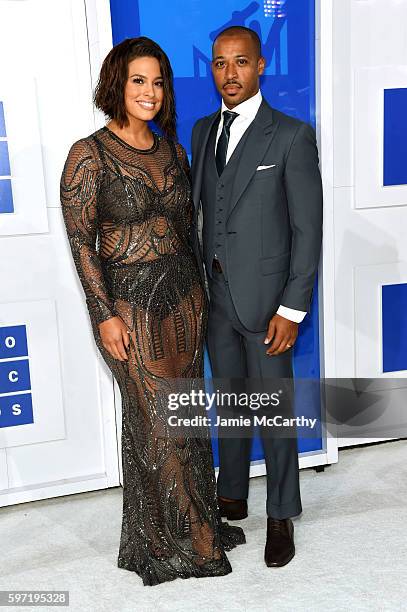Ashley Graham and husband Justin Ervin attends the 2016 MTV Video Music Awards at Madison Square Garden on August 28, 2016 in New York City.
