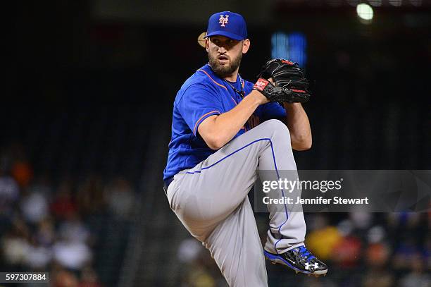 Jonathon Niese of the New York Mets delivers a pitch in the first inning against the Arizona Diamondbacks at Chase Field on August 17, 2016 in...