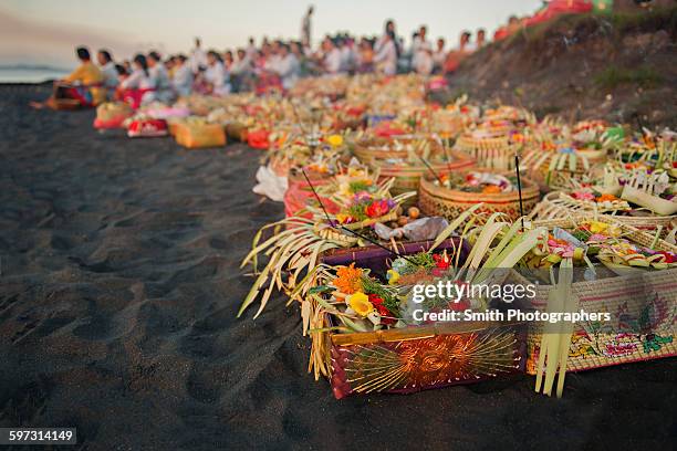 close up of baskets of flowers on beach - nyepi stock-fotos und bilder