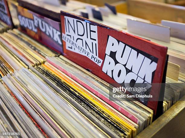 punk rock records for sale in store - plattenladen stock-fotos und bilder