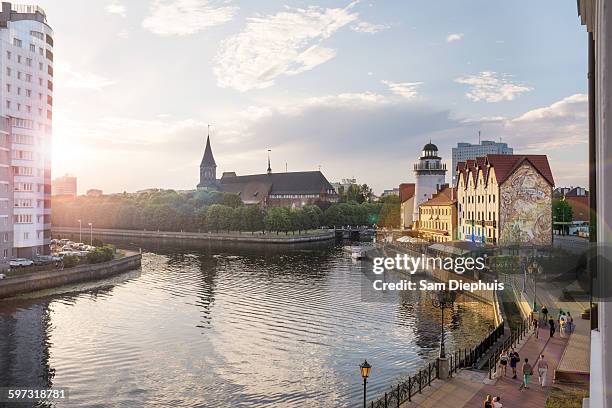 kaliningrad cityscape and waterfront, kaliningrad, russia - kaliningrad stockfoto's en -beelden