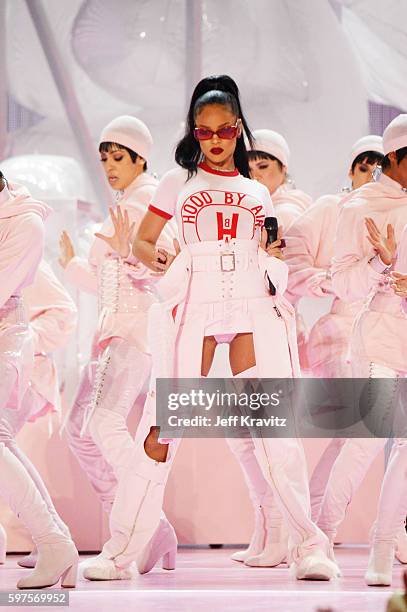 Rihanna performs onstage during the 2016 MTV Video Music Awards at Madison Square Garden on August 28, 2016 in New York City.