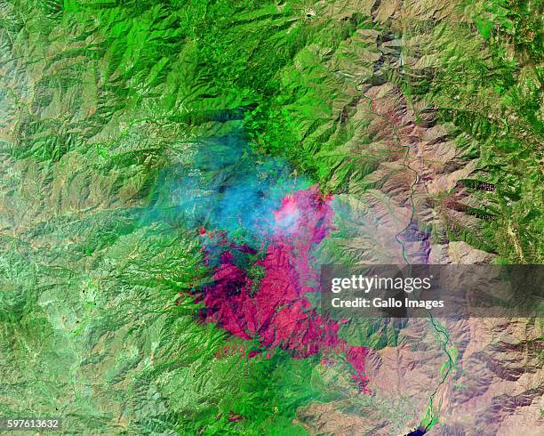 Shortwave Infrared satellite view of the large Cedar Fire near Panorama Heights, north of Alta Sierra in Kern County, California on August 25, 2016.