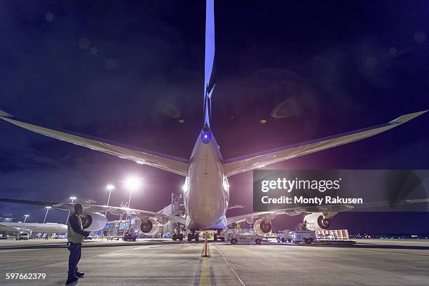 77 Airplane Mechanic Rear View Stock Photos, High-Res Pictures, and ...