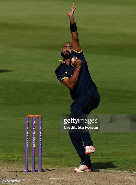 Warwickshire bowler Jeetan Patel in action during the Royal London One-Day Cup semi final between Warwickshire and Somerset at Edgbaston on August...