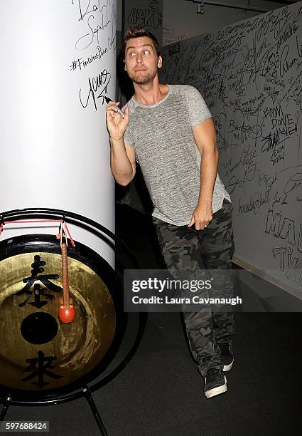 Lance Bass attends AOL Build Presents Lance Bass & "Prince Charming" Robert Sepulveda at AOL HQ on August 29, 2016 in New York City.