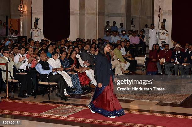 159 Rajiv Gandhi Khel Ratna Award Stock Photos High Res Pictures And 159-rajiv-gandhi-khel-ratna-award-stock-photos-high-res-pictures-and