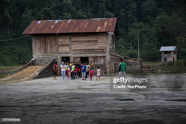 Citizen and tourists of Padang, West Sumatra, Indonesia, on 29 August 2016. The latest official estimate for January 2014 shows a population of 5...