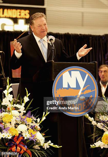 New York Islanders former defenseman and member of the HHOF Denis Potvin addresses the guests during the New York Islanders memorial service for Al...
