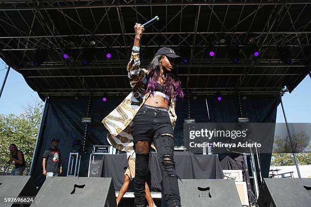 Angel Haze Rapper Rappers Angel Haze Photos and Premium High Res Pictures - Getty Images