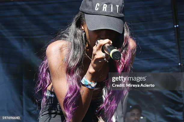 Angel Haze Rapper Rappers Angel Haze Photos and Premium High Res Pictures - Getty Images