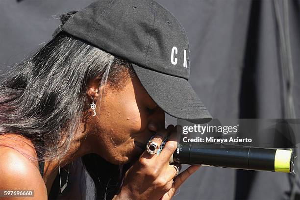 Angel Haze Rapper Rappers Angel Haze Photos and Premium High Res Pictures - Getty Images