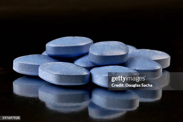 prescription impotence remedy pills - viagra bildbanksfoton och bilder