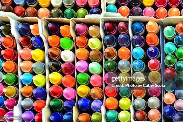 crayons - buntstifte stock-fotos und bilder