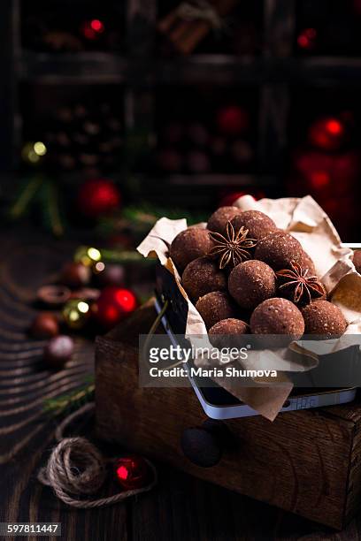 healthy homemade chocolate truffles - chocolate truffle bildbanksfoton och bilder