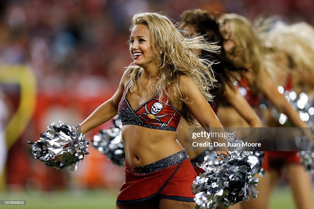 Cleveland Browns v Tampa Bay Buccaneers