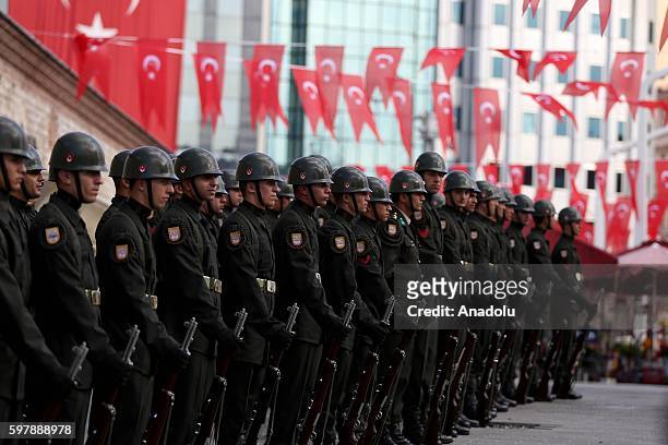 Turkish soldiers attend ceremony at Taksim Republic Monument to mark 94th Anniversary of Turkeys Victory Day in Istanbul, Turkey on August 30, 2016....