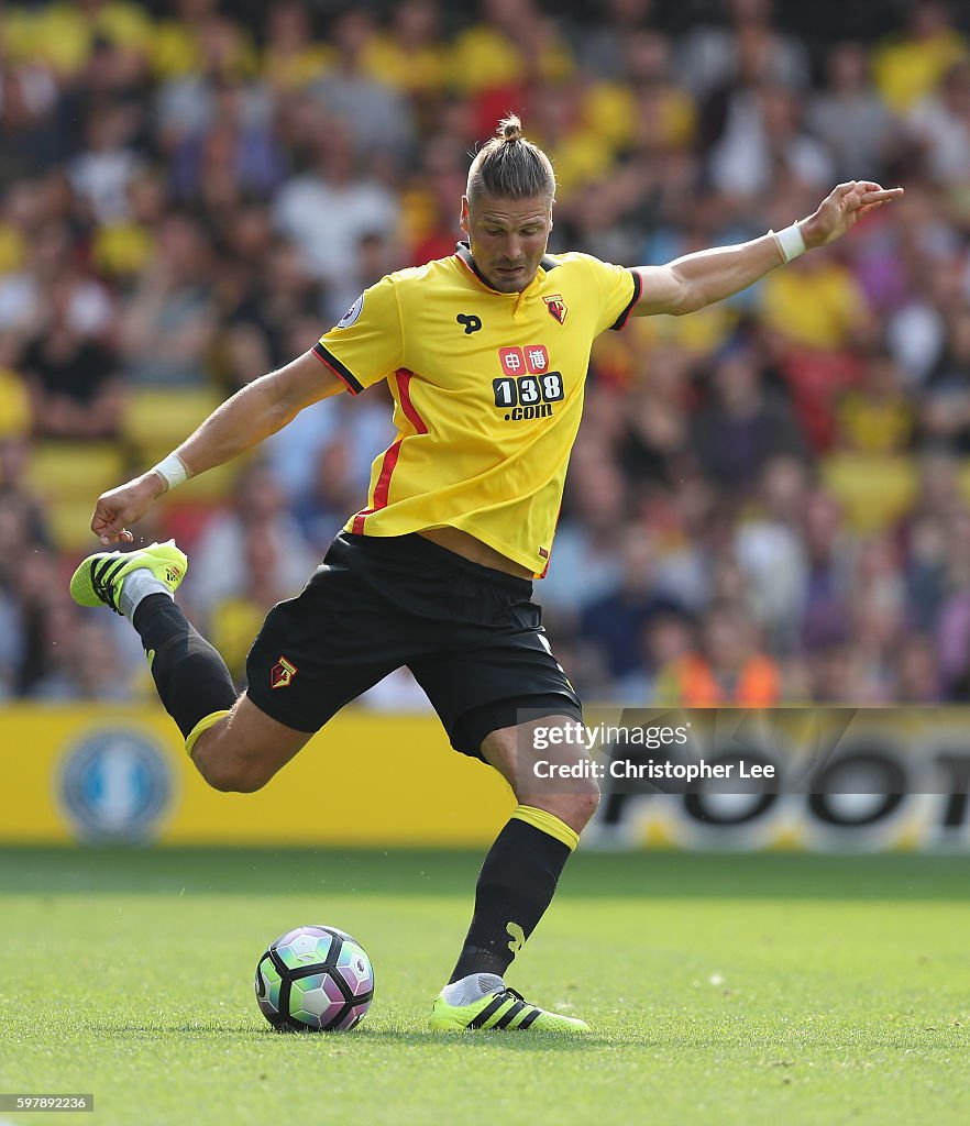 Watford v Arsenal - Premier League