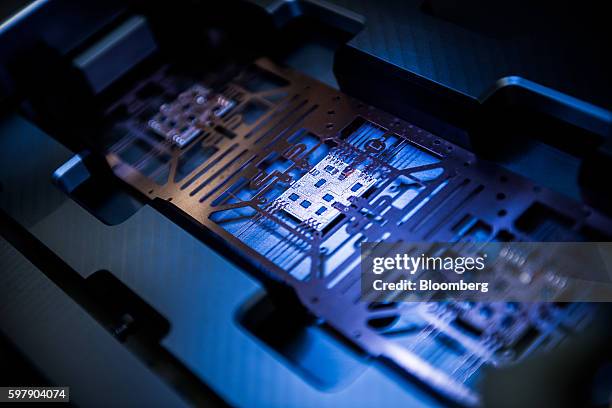 Production Module Wiring Electronic Module Photos and Premium High Res Pictures - Getty Images