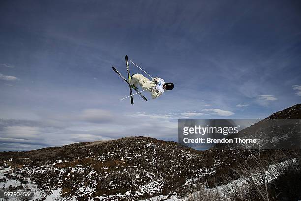 Brodie Summers of Australia competes during the Subaru Australian Mogul Championships on August 30, 2016 in Perisher, Australia.