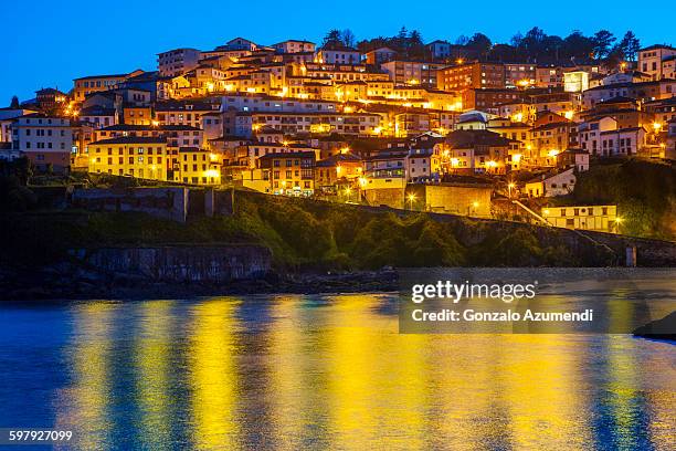 lastres village in asturias - lastres village in asturias - fotografias e filmes do acervo