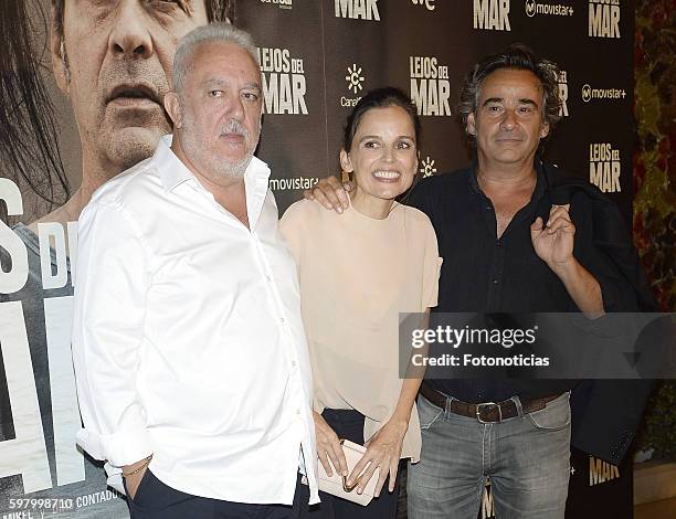 Imanol Uribe, Elena Anaya and Eduard Fernandez attend the 'Lejos del Mar' premiere at Palafox cinema on August 30, 2016 in Madrid, Spain.